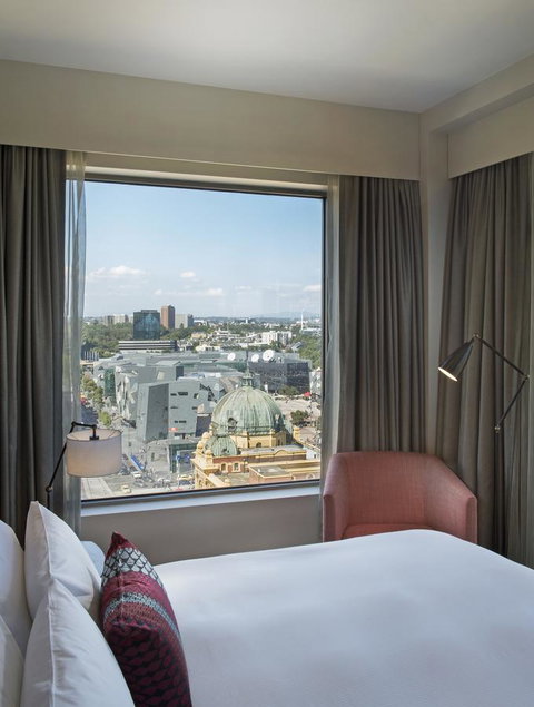 DoubleTree By Hilton Melbourne - Go Out 4