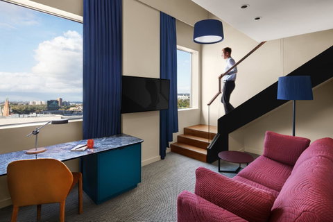 DoubleTree By Hilton Melbourne - Go Out 14