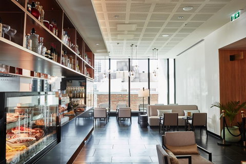 Novotel Melbourne Central - Go Out 30