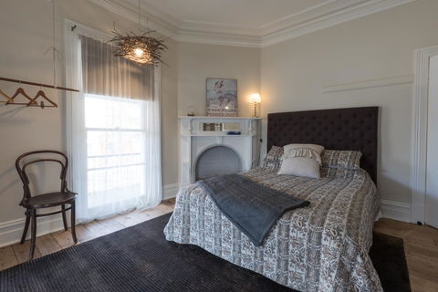The Alexandra Hotel - Pubs and Clubs 30