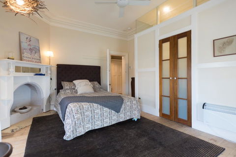 The Alexandra Hotel - Pubs and Clubs 40