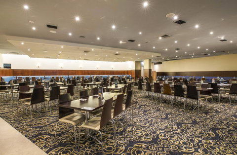 Nightcap At Seaford Hotel - Pubs and Clubs 34