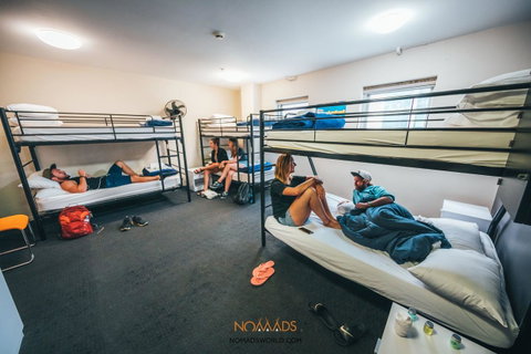 Nomads Melbourne Backpackers - Go Out 29