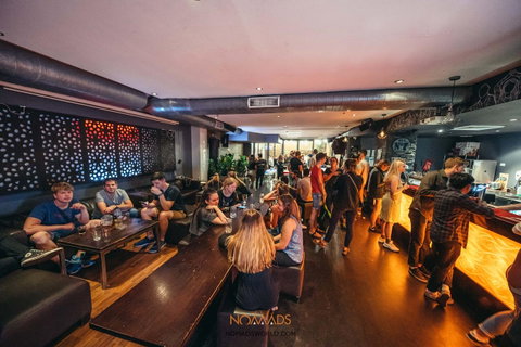 Nomads Melbourne Backpackers - Go Out 14