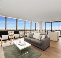 Best Views on Collins - Pubs and Clubs