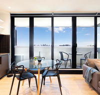 Artel Apartment Hotel Melbourne - Pubs and Clubs