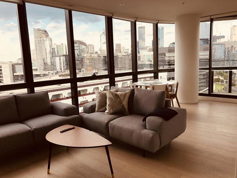 Winston Apartments Docklands - Go Out 25