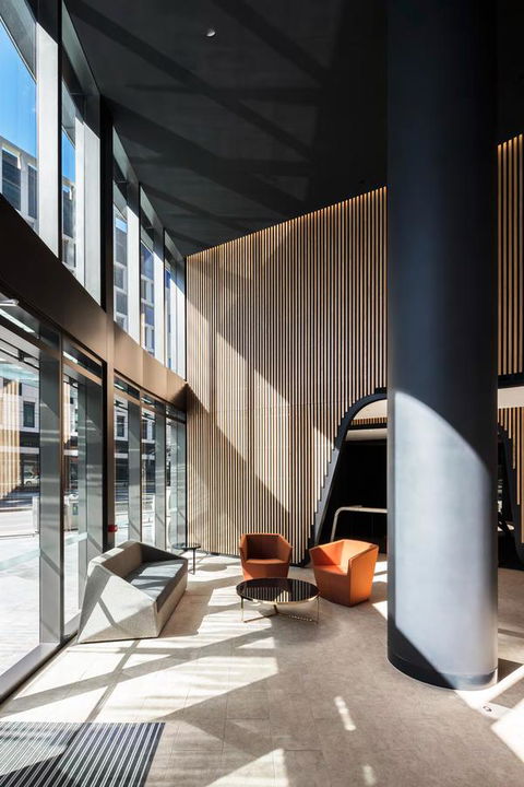 Winston Apartments Docklands - Go Out 8