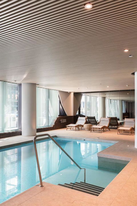 Winston Apartments Docklands - Go Out 16