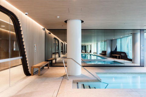 Winston Apartments Docklands - Go Out 17