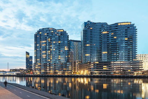 Winston Apartments Docklands - Go Out 0