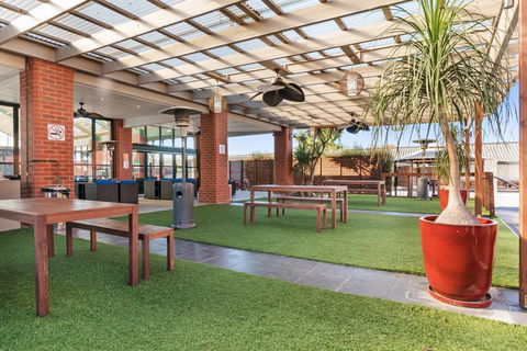 All Seasons Resort Hotel Bendigo - Pubs and Clubs 34
