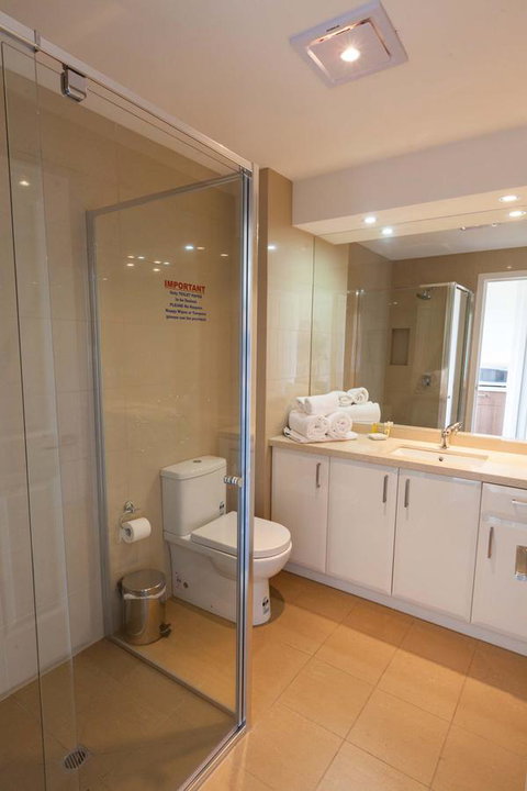 Bay Motel Safety Beach - Pubs and Clubs 18