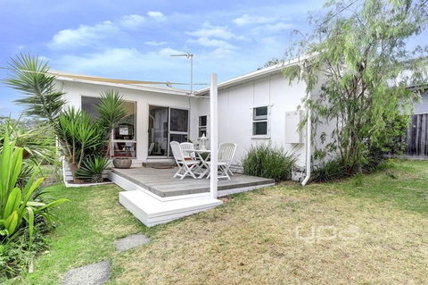 Dromana Holiday Beach House - Pubs and Clubs 14