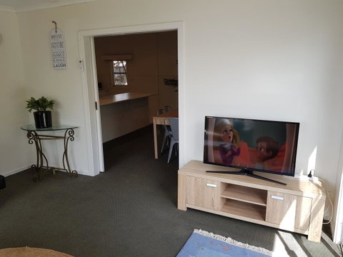 Dromana Holiday Beach House - Pubs and Clubs 1
