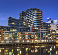 Waterfront Melbourne Apartments - Pubs and Clubs