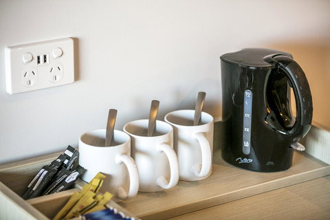 Nightcap At The Cheeky Squire - Go Out 10