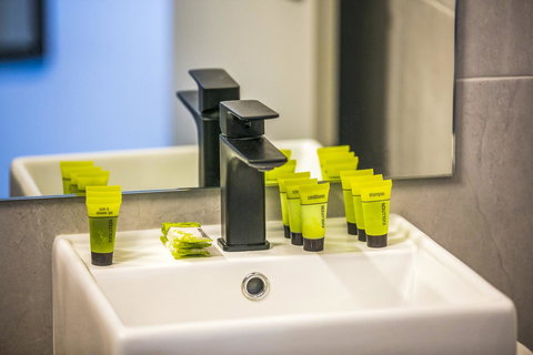 Nightcap At The Cheeky Squire - Go Out 14