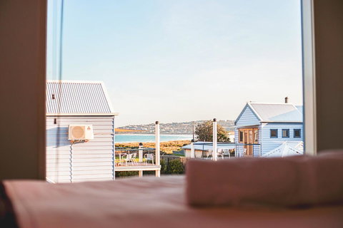 Rayville Boat Houses - Pubs and Clubs 17