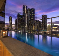 Imagine Marco - Pubs and Clubs