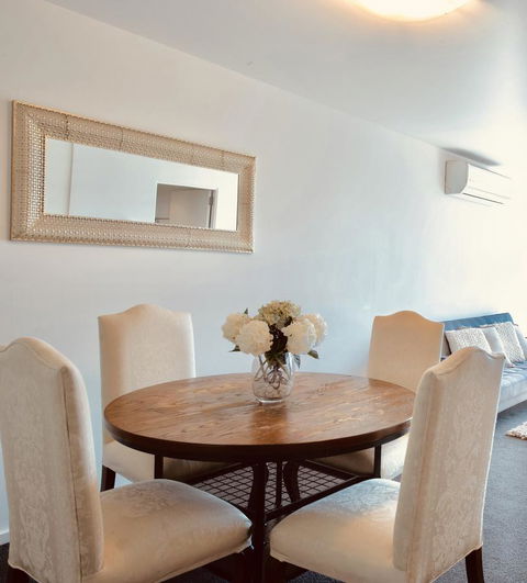 Luxury Apartments With View - Pubs and Clubs 15