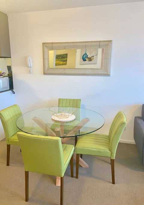 Luxury Apartments With View - Pubs and Clubs 30