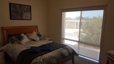 Island Escape - Go Out 6