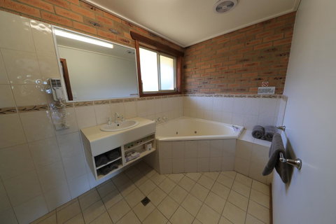 Quays Motel San Remo - Pubs and Clubs 15