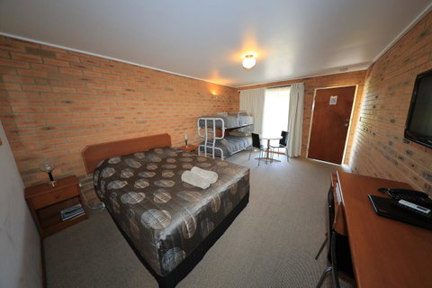 Quays Motel San Remo - Pubs and Clubs 12