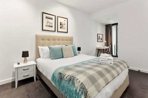 Docklands Private Collection - NEWQUAY - Pubs and Clubs 11