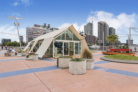 Docklands Private Collection - NEWQUAY - Pubs and Clubs 22