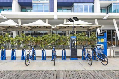 Docklands Private Collection - NEWQUAY - Pubs and Clubs 21