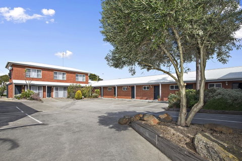 The International Motel Apollo Bay - Pubs and Clubs 4
