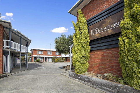 The International Motel Apollo Bay - Pubs and Clubs 3