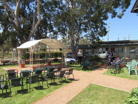 The Highlander Motel - 24HR Check In - Go Out 30