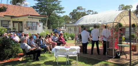 The Highlander Motel - 24HR Check In - Go Out 32