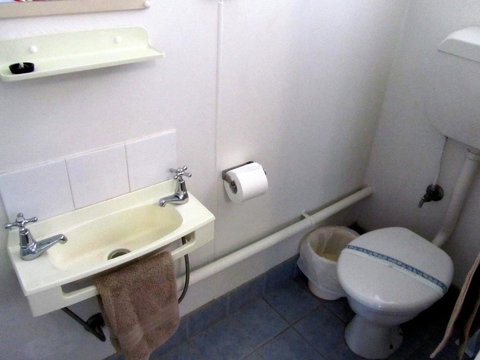 The Highlander Motel - 24HR Check In - Go Out 26