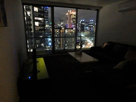 Cloud9 Luxury Apartments - Go Out 16