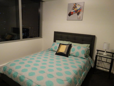 Cloud9 Luxury Apartments - Go Out 18