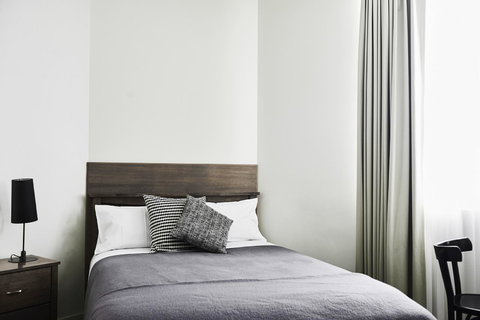 Plough Hotel - Go Out 3