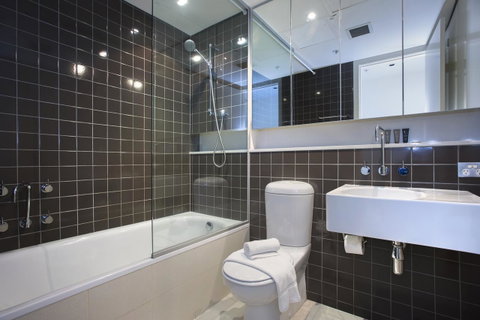 Mono Apartments On Freshwater Place - Go Out 8