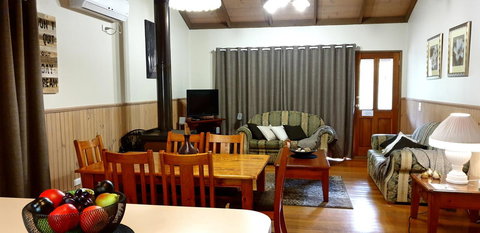 Day Dream Cottage - Go Out 8