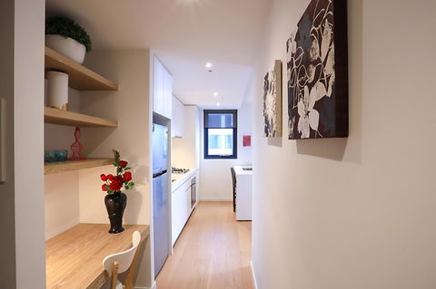 Flinders Street Apartments - Pubs and Clubs 2