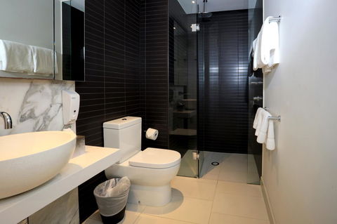 Flinders Street Apartments - Pubs and Clubs 43