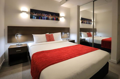 Flinders Street Apartments - Pubs and Clubs 40