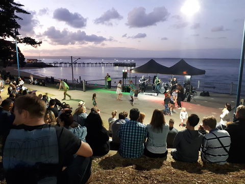 Apartments In Phillip Island Towers - Block C - Pubs and Clubs 14