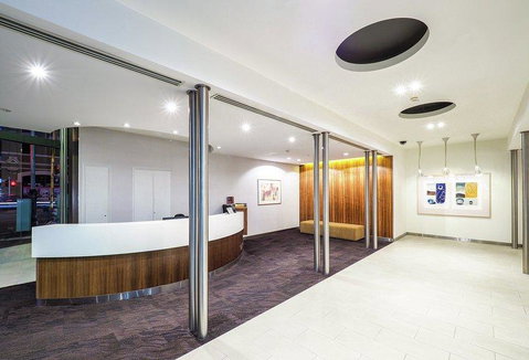 Premier Stays Melbourne - Go Out 13
