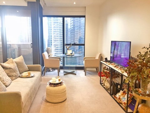 Crown Southbank Riverside S Collection - Go Out 11