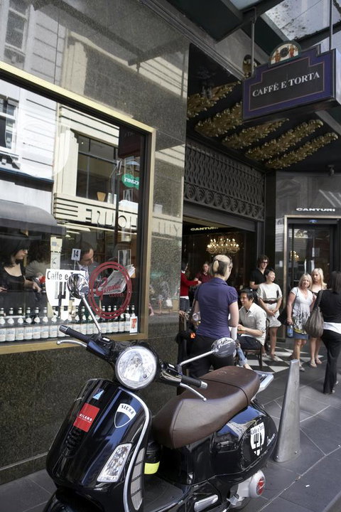 Causeway Inn On The Mall - Pubs and Clubs 29