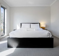 Point Cook Home with a Lovely View in Salt Water - Pubs and Clubs